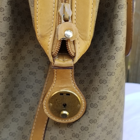 Vintage Gucci Overnight Weekender Travel Train case Boston bag - Picture 13 of 16